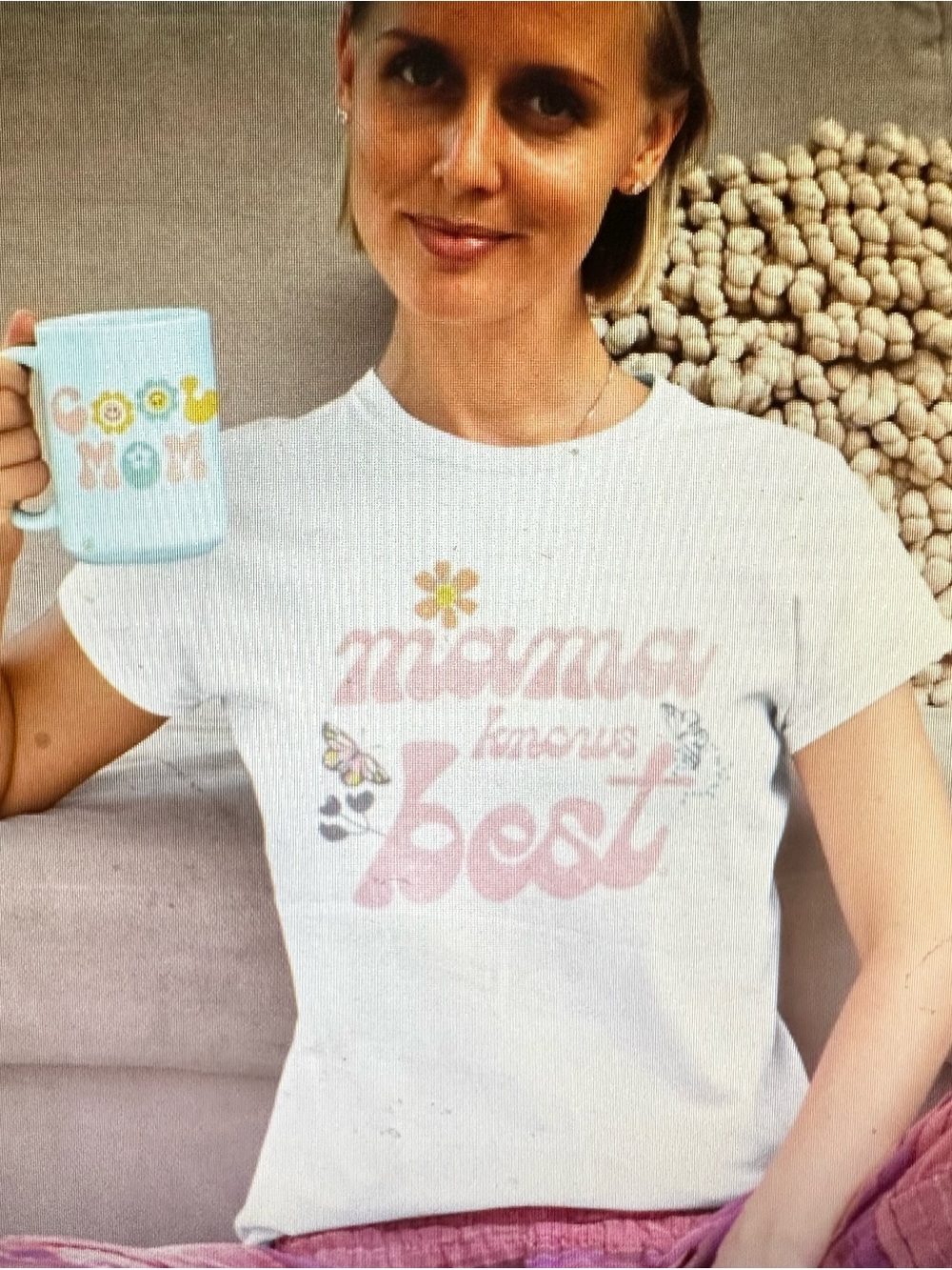 White 'Mama Knows Best' Graphic Tshirt Small-XL